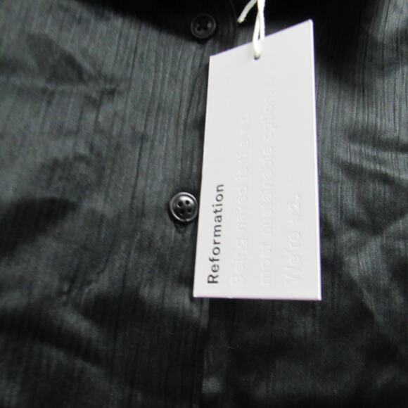NEW Reformation Black Button Down Textured Crop Top Blouse Size Large - Picture 5 of 7